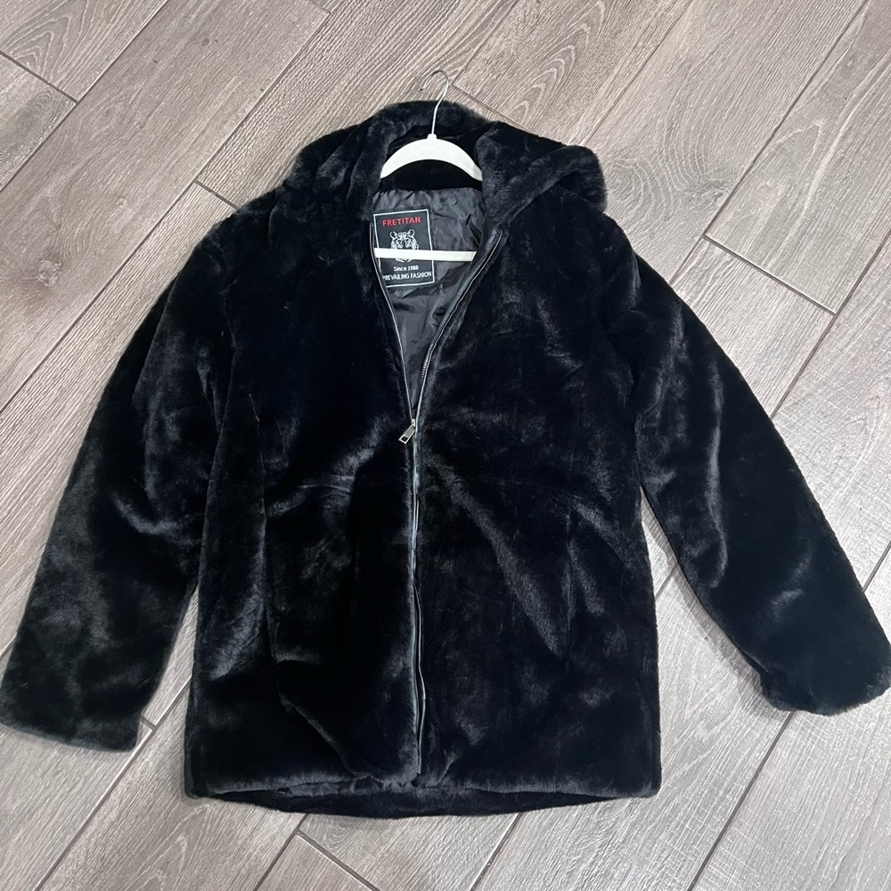 Black Faux Fur Hooded Jacket Coat – Zip Front – Soft Plush Winter Coat